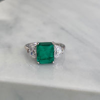 Sterling silver Emerald green ring with half moon side stones