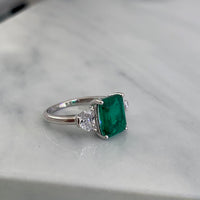 Sterling silver Emerald green ring with half moon side stones