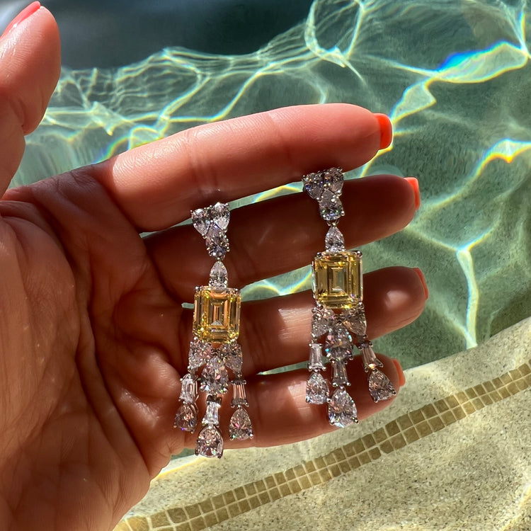 Emerald chandelier best sale earrings