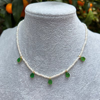 Natural pearl beaded emerald drops necklace