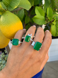 Sterling silver Emerald green crown ring